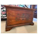 Pine decorated blanket chest