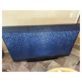 Mitsubishi 736 Series Flat screen tv powers on