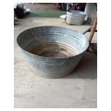 29 1/2" wash tub planter