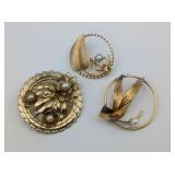 3 Golden Circle Pins w/Pearl Accents