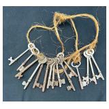 15 Vintage Skeleton Keys