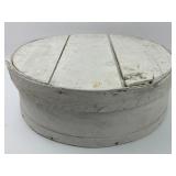 white Lidded round cheese box - some damage on rim