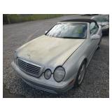 2001 MERCEDES-BENZ CLK