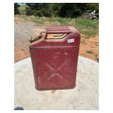 US- G - Red 5 gallon metal gas can