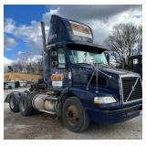 2007 Volvo VNM Semi Truck 6X4 OFFSITE