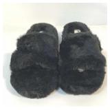 Fabletics slip on fur slippers Black size 7 new .