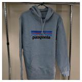 Patagonia Womens XL Mens L Hoodie Small Blemish