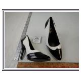 PLEASER SEDUCE 425 HEELS- SIZE 9