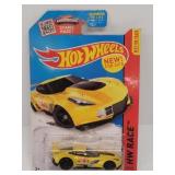 CFH01 "Corvette C7 R" Hot Wheels Car