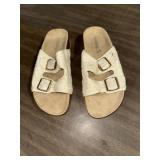 WHITE LAUNDRY LIST SANDALS NO SIZE