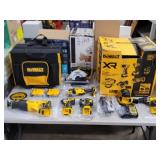 DeWalt - XR 20V 7 Tool Kit (W/Box & Bag)