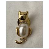 Vintage Crystal & Pearl Cat Pin