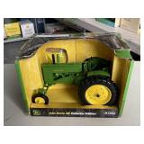 Ertl John Deere AW Collector Edition w/ Umbrella