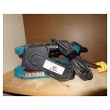 Makita Beltsander