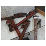 Lot of 5 pipe wrenches