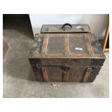 Vintage Flat Top Trunk