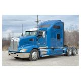 2013 Kenworth T660 Sleeper Semi Truck