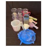 Assorted kitchen ware