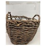 Grapevine basket