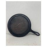 Cast iron skillet