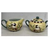 Lenox holiday cream and sugar set