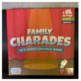 BOX/BOARD GAME-FAMILY CHARADES