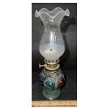 SMALL OIL LAMP W/CHIMNEY