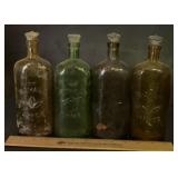 (SET)VINTAGE BOTTLES W/SCREW LIDS-ROYALL