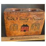 DECOR ITEM-"FAITH*FAMILY*FREINDS"