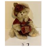 Bearington Virginia Christmas Bear 14"