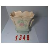 Hull USA 509 - 6.6 inch tall vase