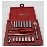 MAC SOCKET SET 1/4 on DR.COMPLETE IN RED CASE