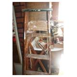 5ï¿½ Wooden Step Ladder