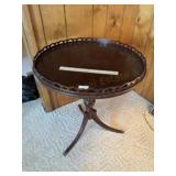 Mahogany Pie Crust Table 26 x 29