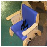 Juni Chair quantity 1