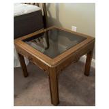 Oak End Side Table with Glass Insert 25x25