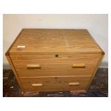 Wood Filing Cabinet w/key