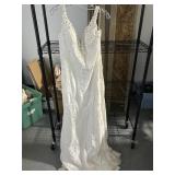 Pronovias Wedding Dress: Sized 12