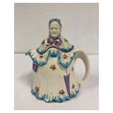 Little Old Lady tea pot. Made in England