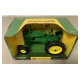 Ertl Styled G Tractor,NIB,1/16 scale