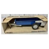 Ertl Deluxe Spreader