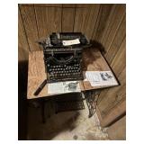 Underwood Typewriter, Table