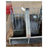 CO-OP Horse Feeder, Double Sided