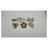 6 vintage brooches