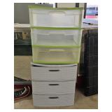 2 Plastic Drawer Organizers