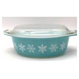 Pyrex Snowflake Casserole Dish with Lid 043 1