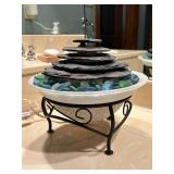 Countertop fountain on black metal stand…..motor does turn on…..10” tall