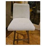 Like NEW bar stool 24.5" seat h x 37" total h...