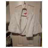 Beautiful white ladies faux fur wrap size L...