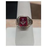 Vintage Masonic ring size 8 w/large red stone, could not decipher the inside notations, but research shows similar rings are 10K w/Ruby...3.9 grams...